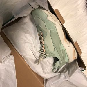 Puma thunder desert women sneakers
